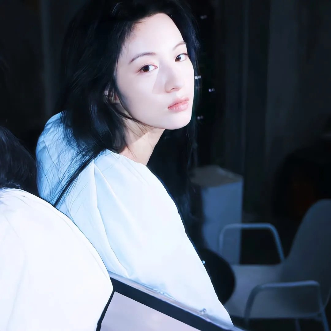 上班一条虫 海报